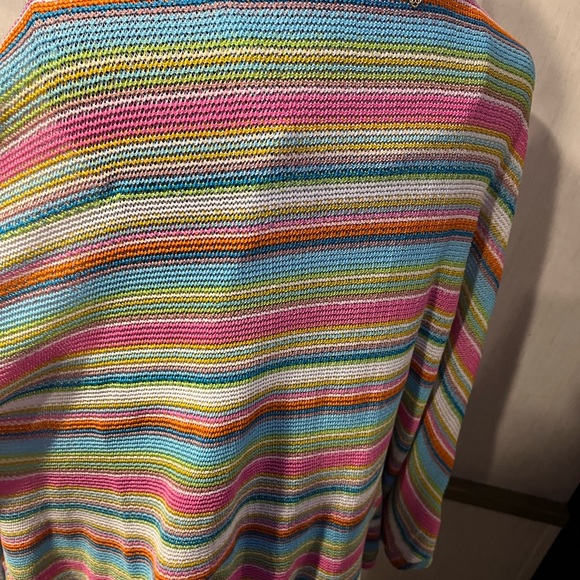 Tank and colorful shawl - Picture 3 of 3